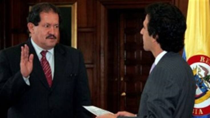 El vicepresidente Angelino Garzón fue dado de alta