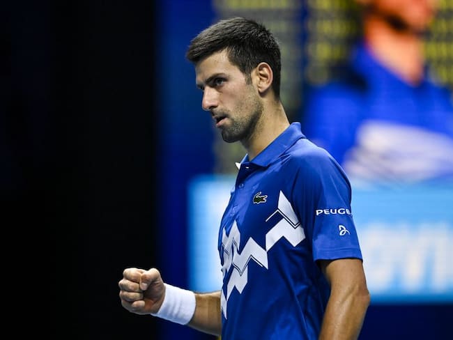 Djokovic derrotó a Zverev y jugará las semifinales del torneo de Maestros