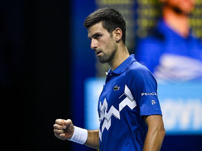 Djokovic derrotó a Zverev y jugará las semifinales del torneo de Maestros