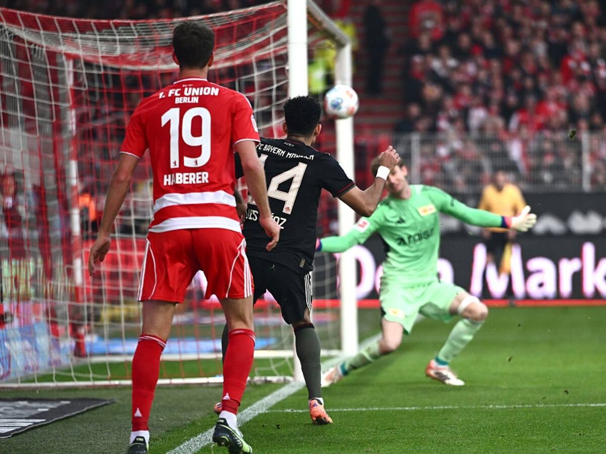 ‘Golazo imposible’ de Luis Díaz, nominado al mejor gol del 2025 en la Bundesliga