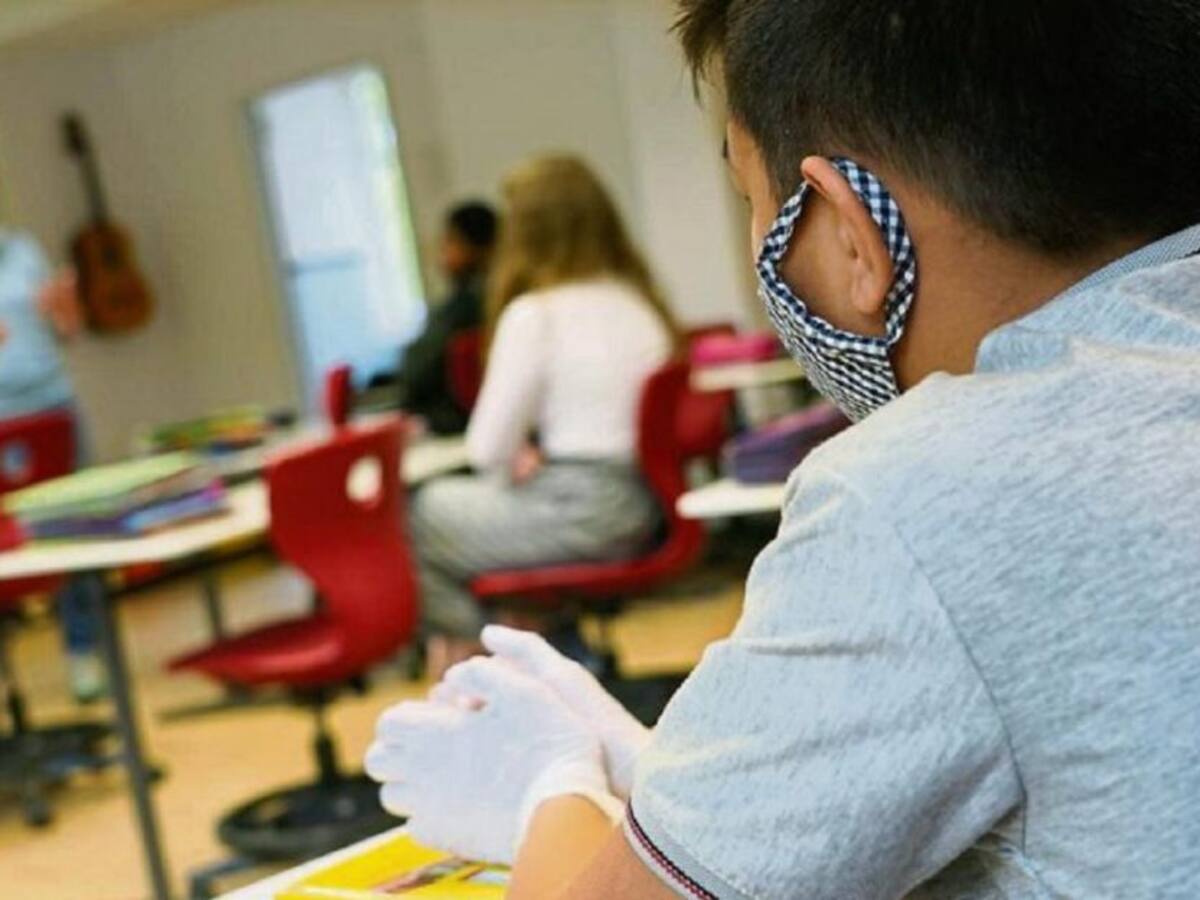 Asopadres no aprueba reinicio de clases presenciales
