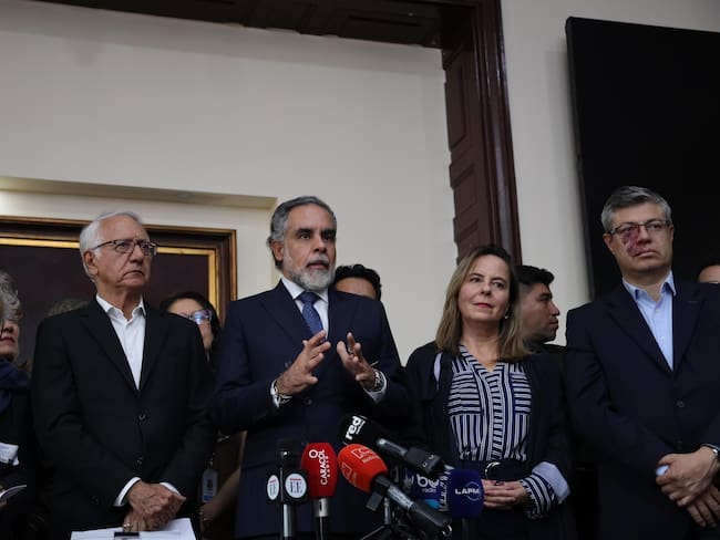 Ministro del Interior radica ante el Congreso Ley de Competencias: Esto propone