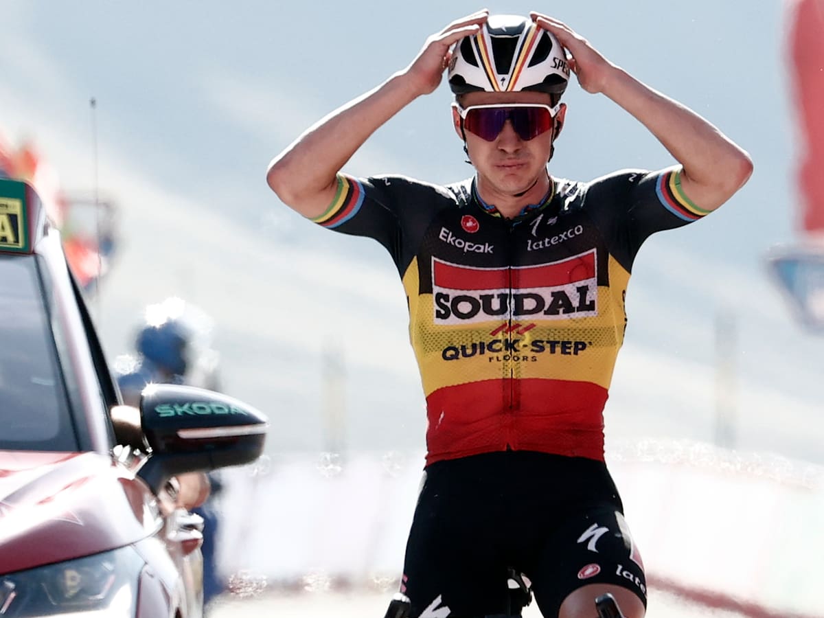 Remco Evenepoel rompió en llanto tras su victoria de etapa y consiguió espectacular marca
