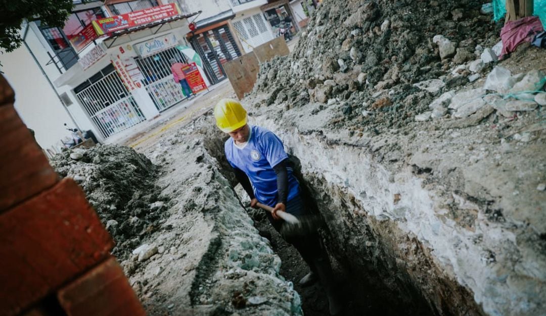 Labores de renovación de redes en el barrio Jordán III etapa