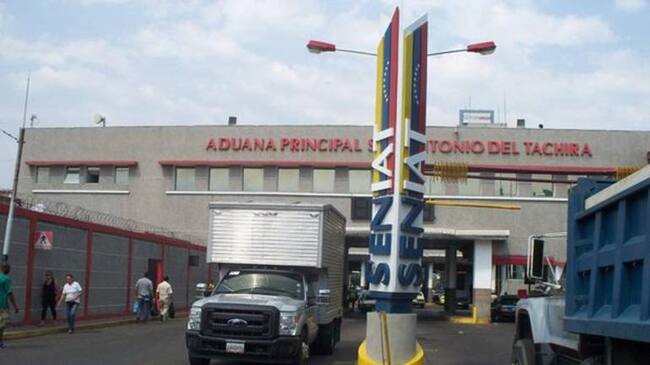 Los aduaneros piden restablecer el transporte en horario diurno.