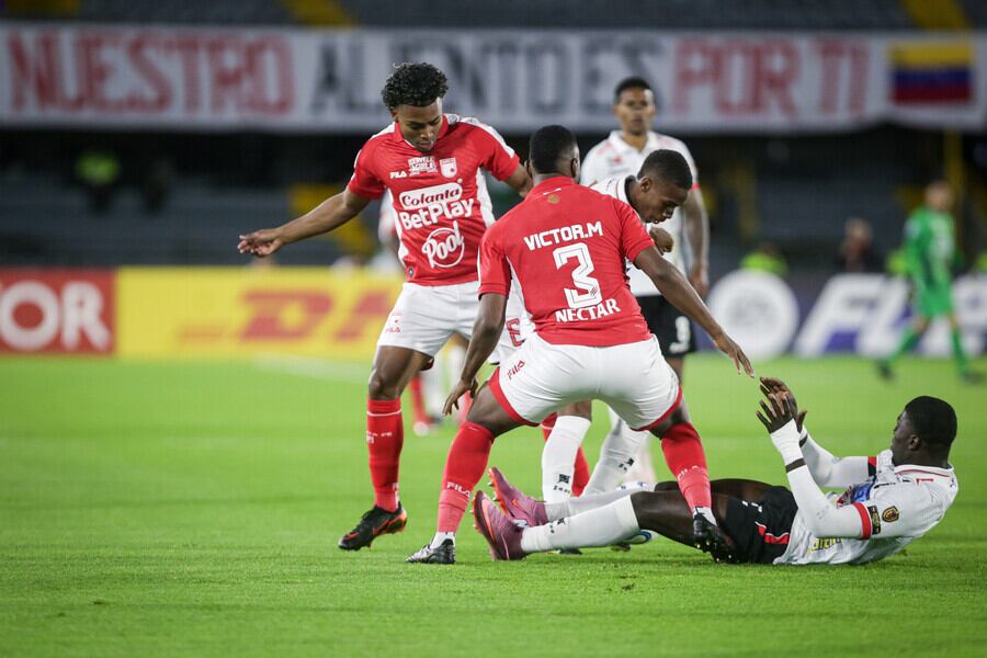  Caracas FC vs Santa Fe por Copa Sudamericana // Foto de Colprensa