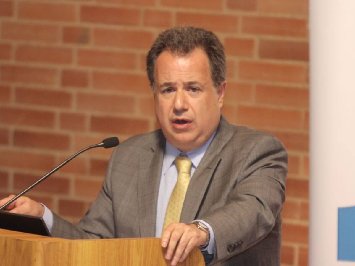 El lunes asume la presidencia de ANIF, Mauricio Santamaría