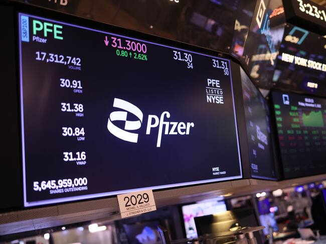 NEW YORK, NEW YORK - NOVEMBER 03: The Pfizer company logo is displayed on a screen at the New York Stock Exchange during afternoon trading on November 03, 2023 in New York City. All three major indexes are on pace to continue and close off of Thursday's high and are on pace to have its best week of 2023 amid the release of a jobs report by the Bureau of Labor Statistics. (Photo by Michael M. Santiago/Getty Images)