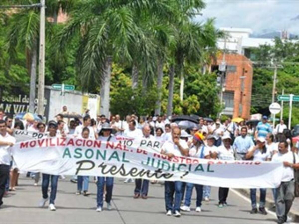 Contraloría pide declarar ilegal el paro judicial