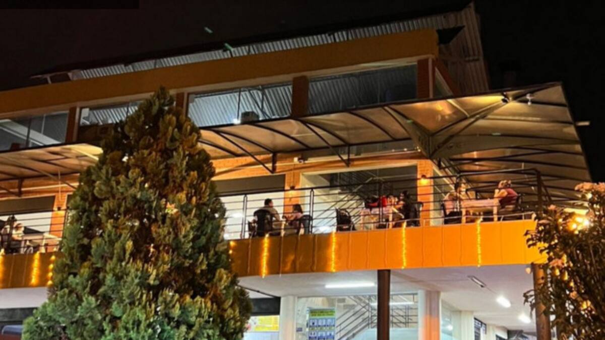 Incendio en reconocido local de comidas rápidas de Floridablanca