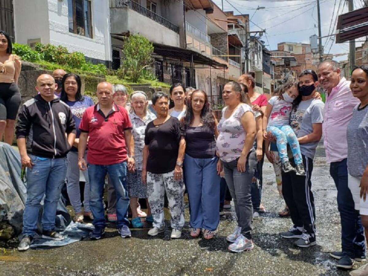 Filtraciones de agua tienen riesgo a más de 30 familias en Manrique