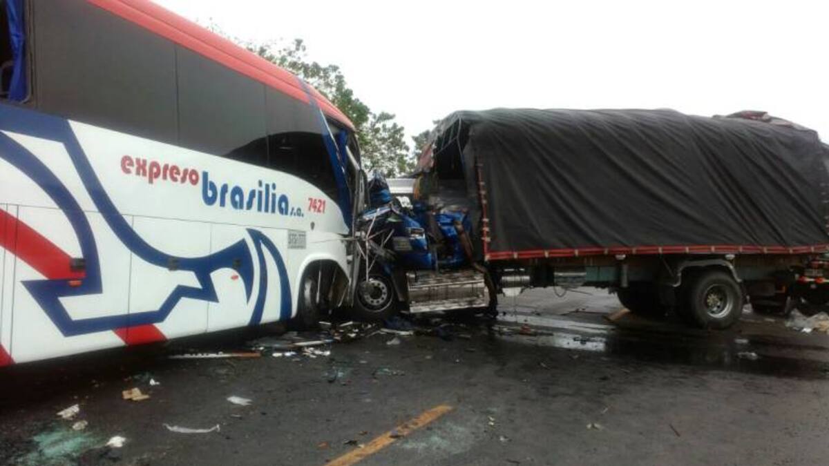 Un muerto y 6 heridos en accidente en vía Puerto Boyacá-Cartagena