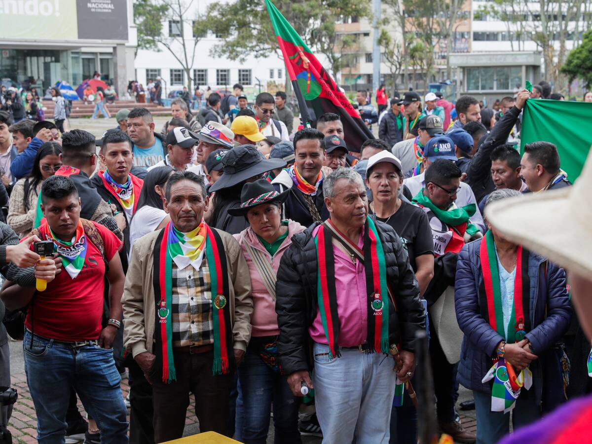 Petro defiende presencia indígena en la Universidad Nacional de Bogotá