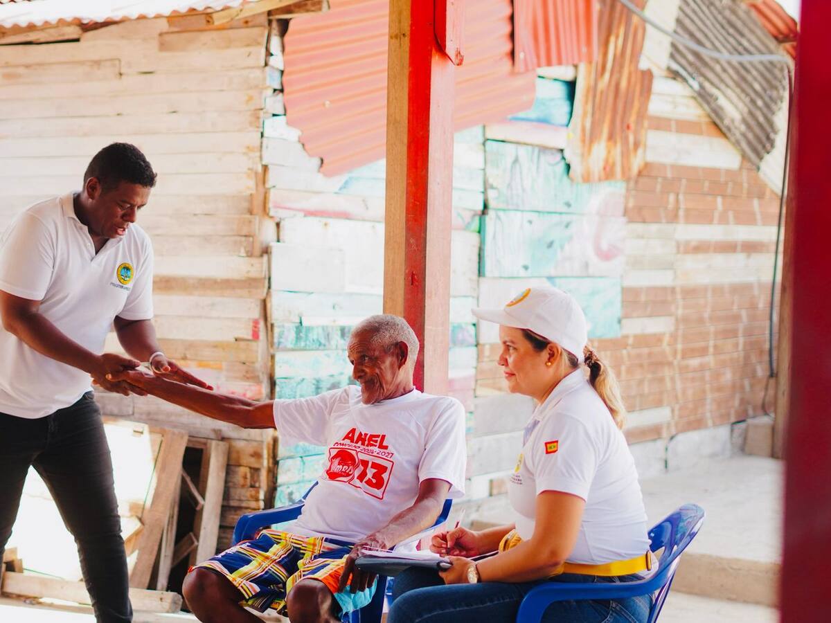 Atención integral en isla Múcura y Santa Cruz del Islote