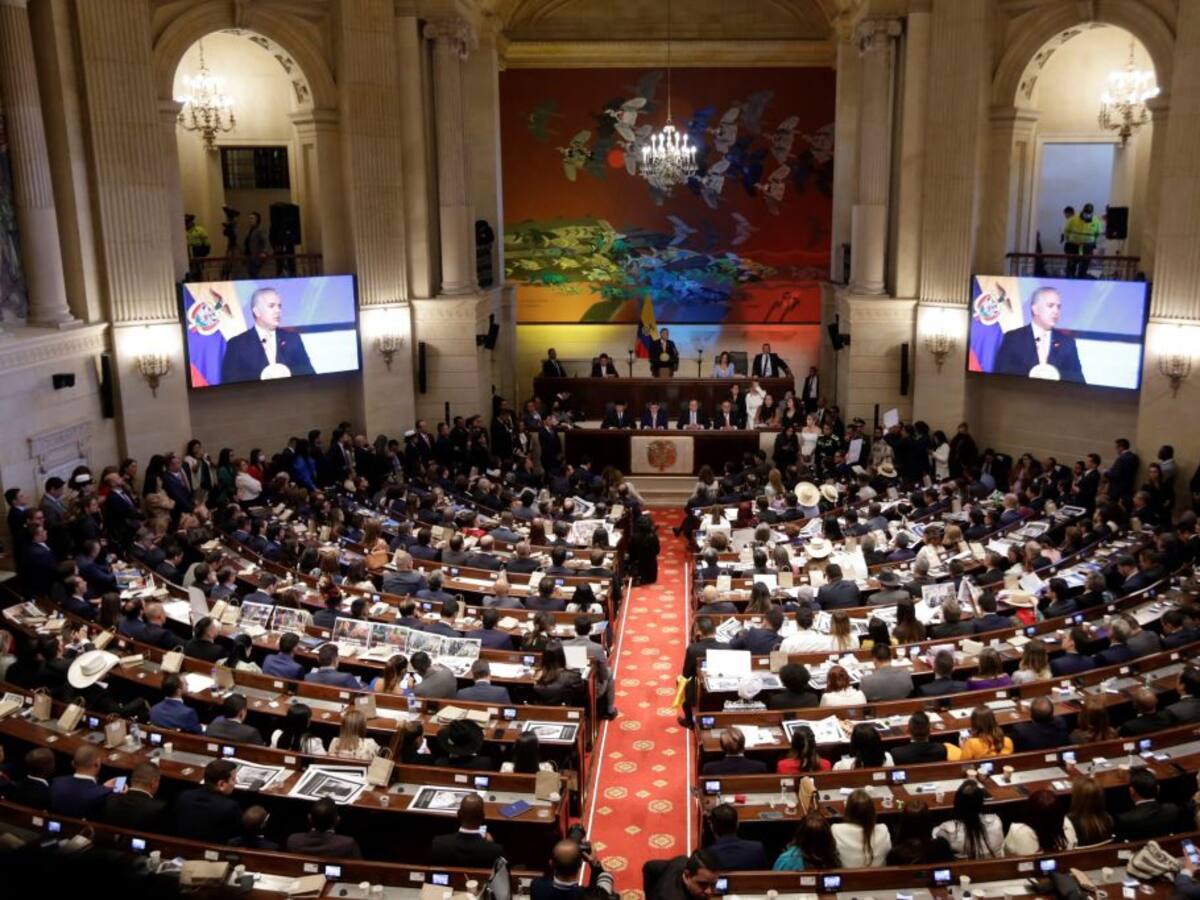 El mensaje que enviaron las congresistas a través de sus vestuarios del 20 de julio