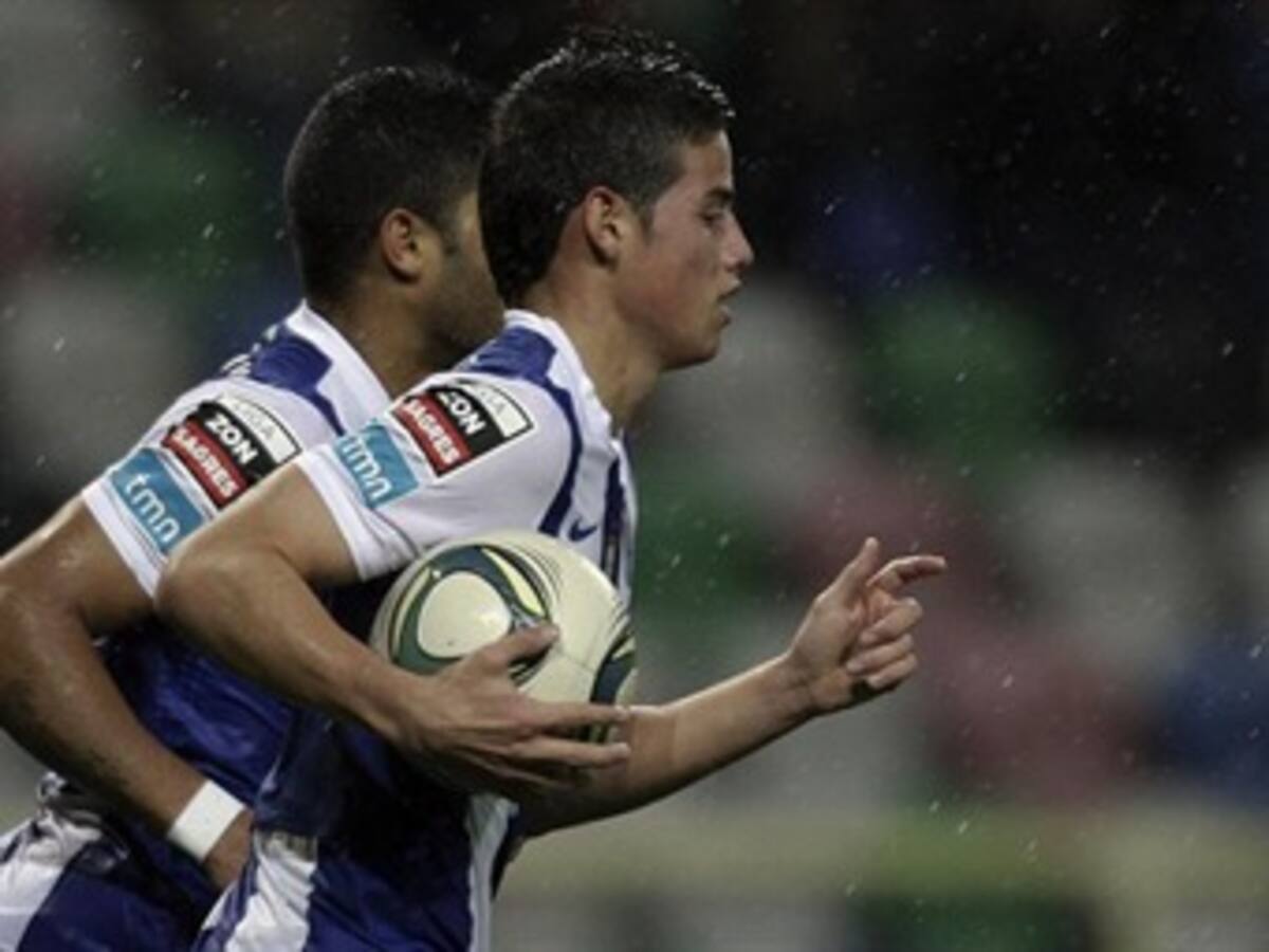 Doblete de James Rodríguez en victoria del Oporto