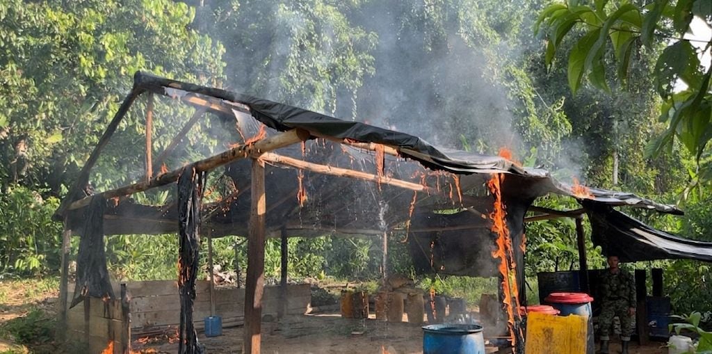 Ejército Nacional destruyó seis laboratorios para el procesamiento de coca en zona rural de Tierralta, Córdoba. Foto: prensa Ejército.