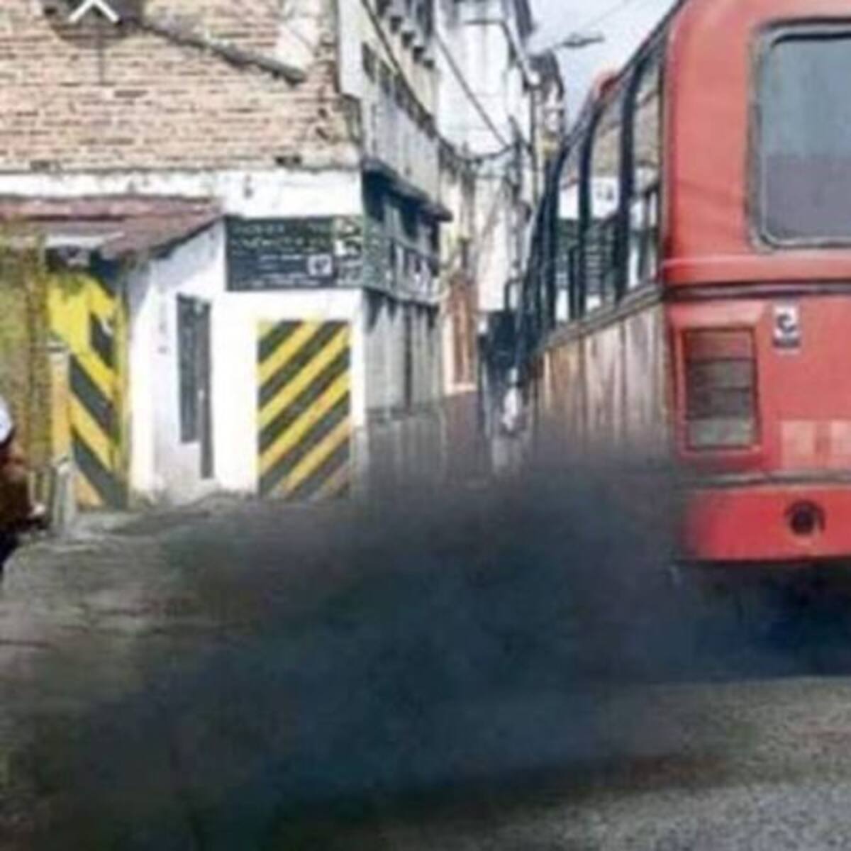 Desde el Concejo de Pereira proponen un ‘tatequieto’ a los buses chimenea