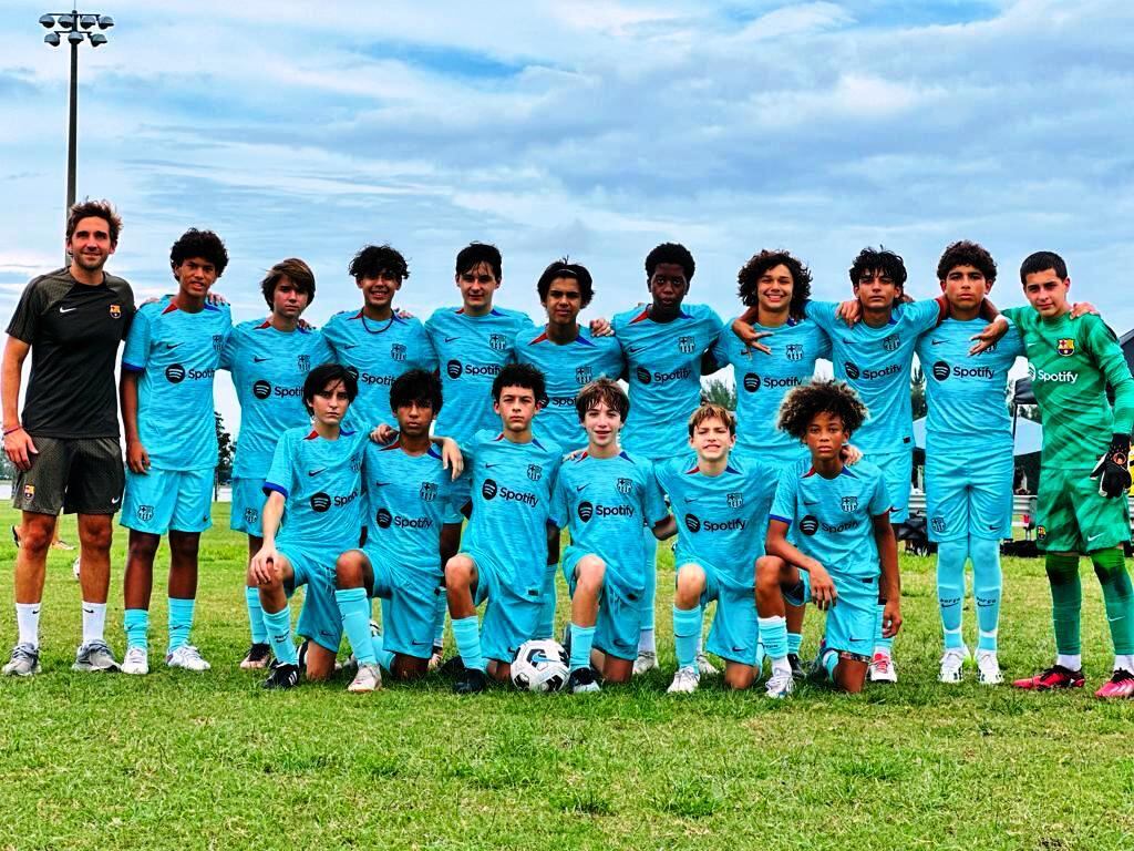 Adrián Espinal y el equilibrio entre exigencia y desarrollo en el fútbol juvenil