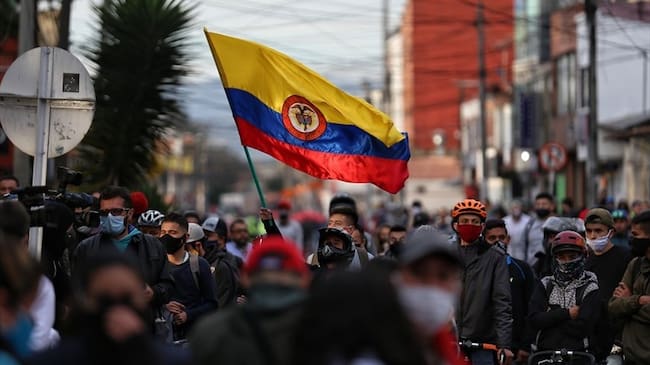 ¿Qué implicaciones tiene hacer un llamado a paro en este momento? #HacerParoEs. Foto: Colprensa / ÁLVARO TAVERA