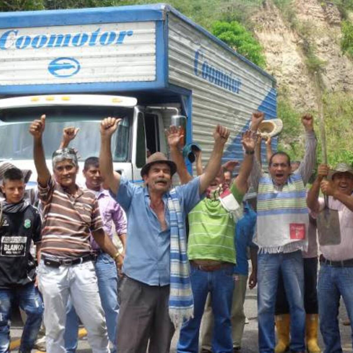 Boyacá amanece con bloqueo de vías por paro camionero