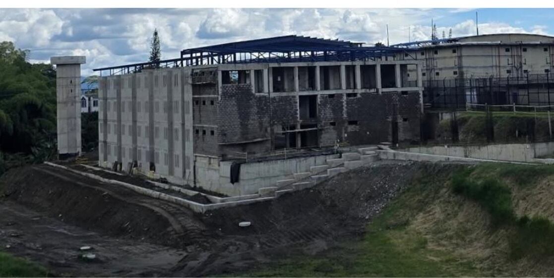 Construcción de pabellón de sindicados en cárcel de Calarcá, Quindío. Foto: Cortesía Facebook Piedad Correal