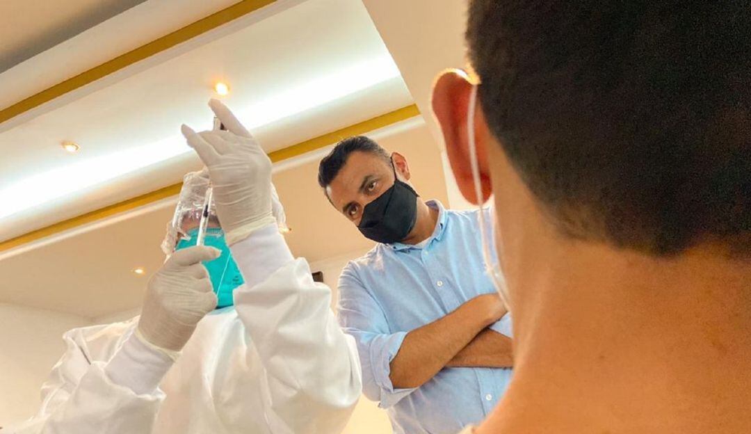 Las jornadas de vacunación se extenderán a otros colegios del Ejército del país. 