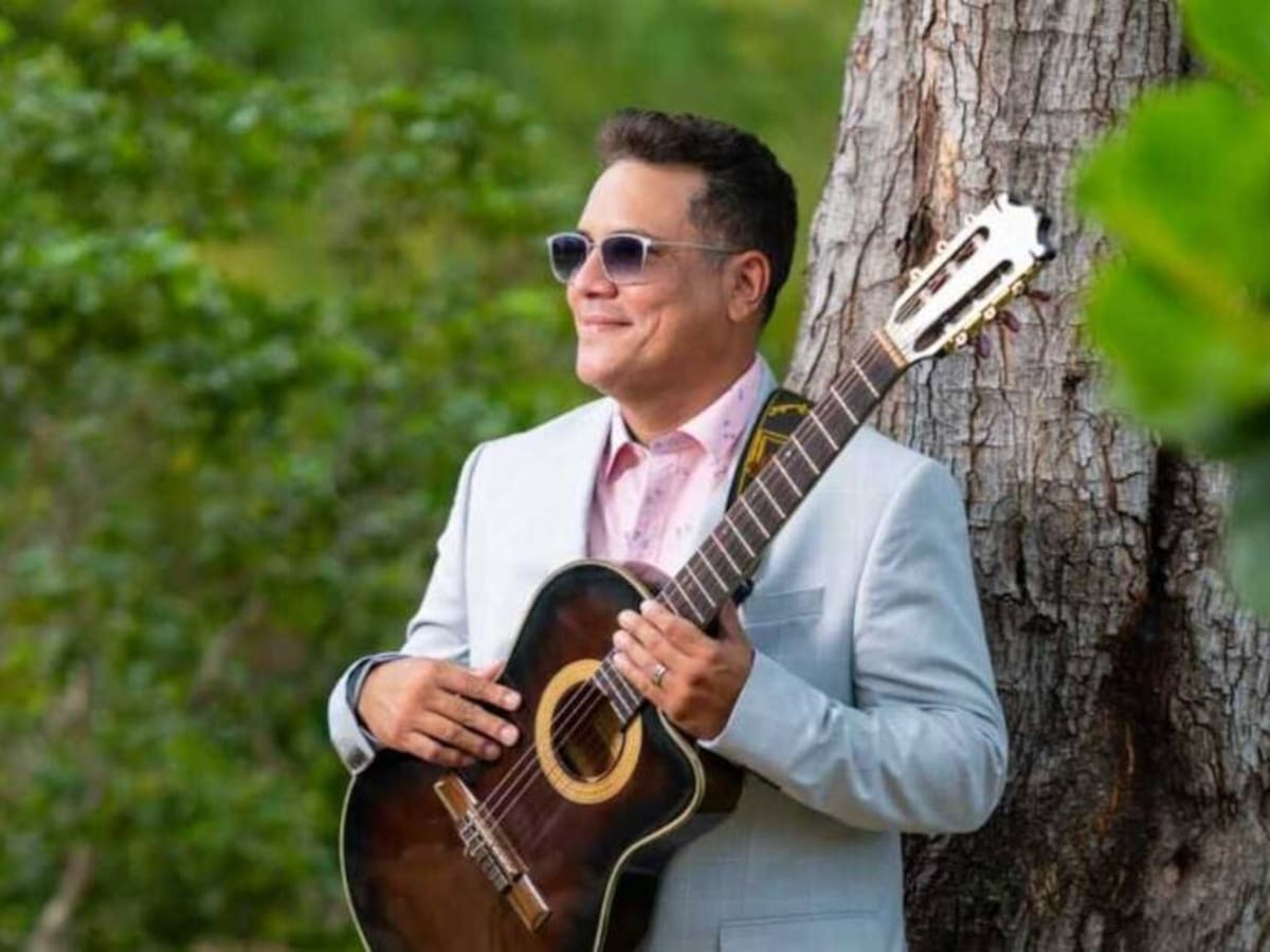 “Es que tú” la propuesta salsera romántica de Javi Quiñonez