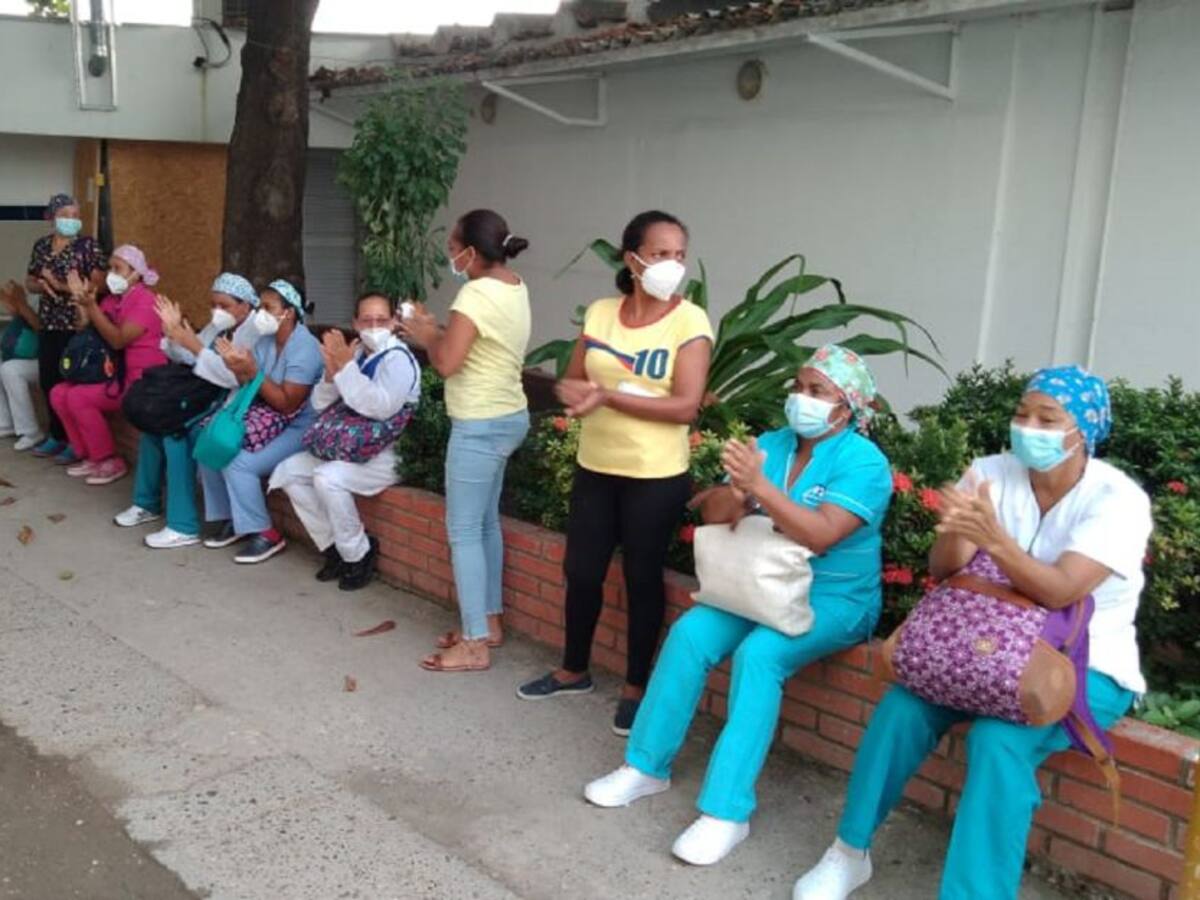 Reclaman salarios en la Maternidad Rafael Calvo de Cartagena