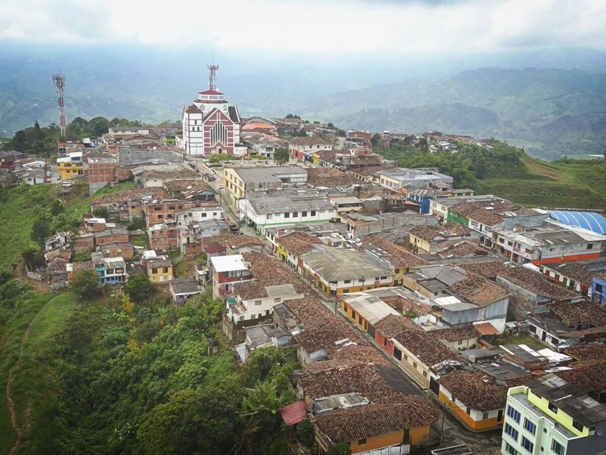 Comunidad y concejal piden audiencia pública y negar licencia de la fase dos de Aerocafé en Caldas