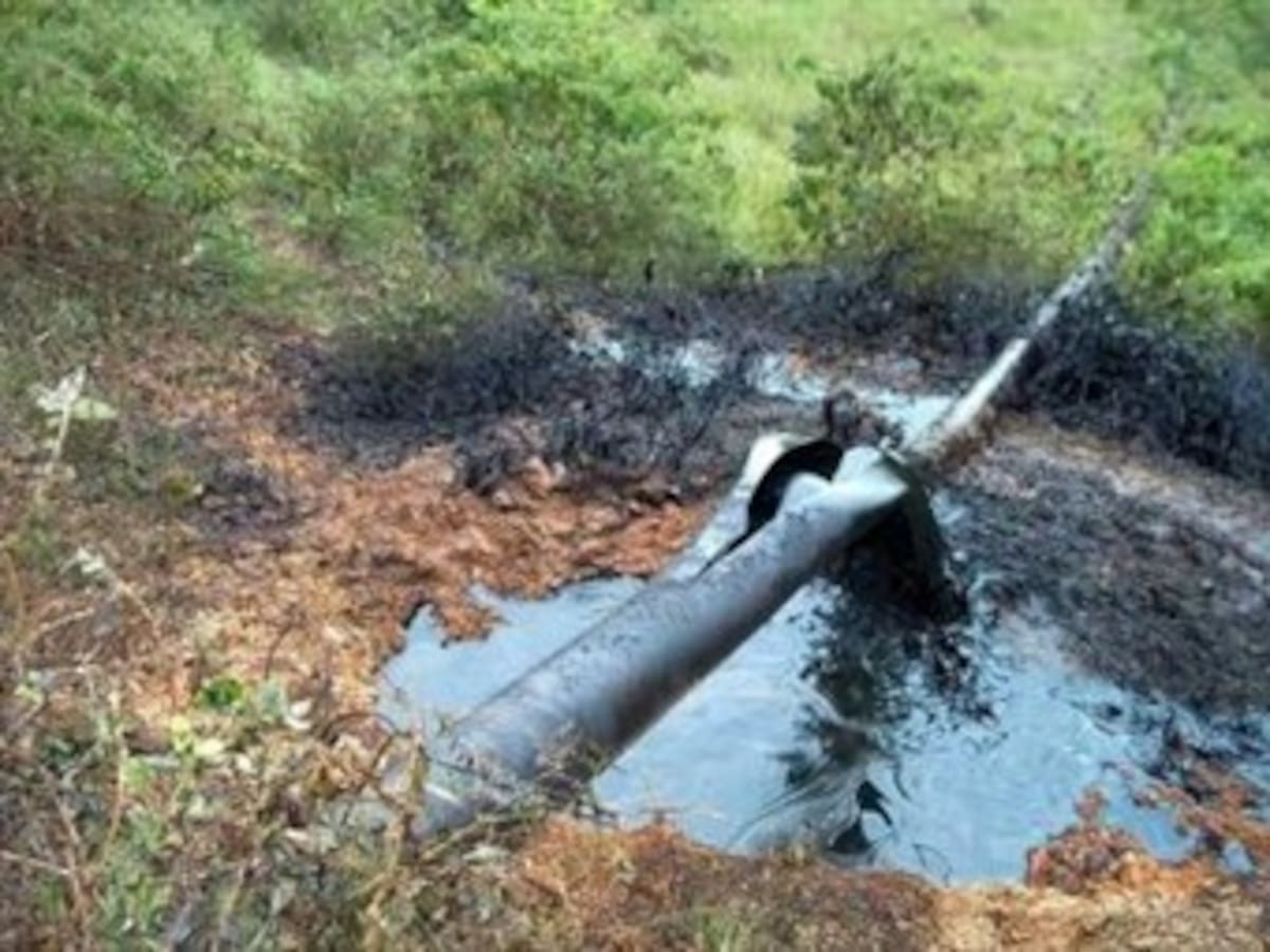 En tres días estaría superada emergencia por voladura de oleoducto en Norte de Santander