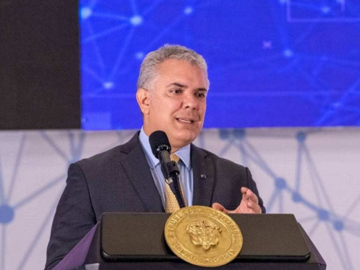 Tenemos que prepararnos para ver 40.000 contagios diarios de COVID: Duque