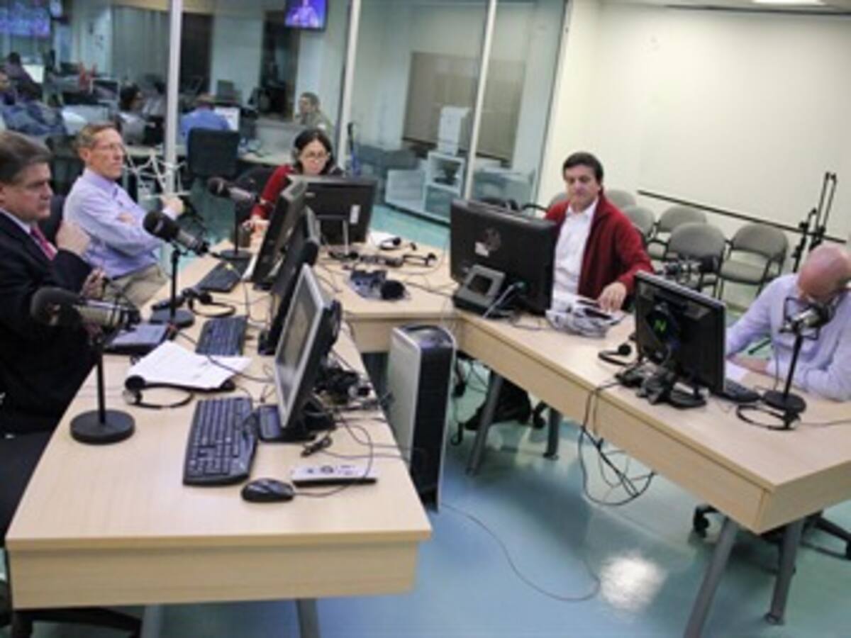 En la convención, Francisco Santos habría obtenido el 35%: Vélez