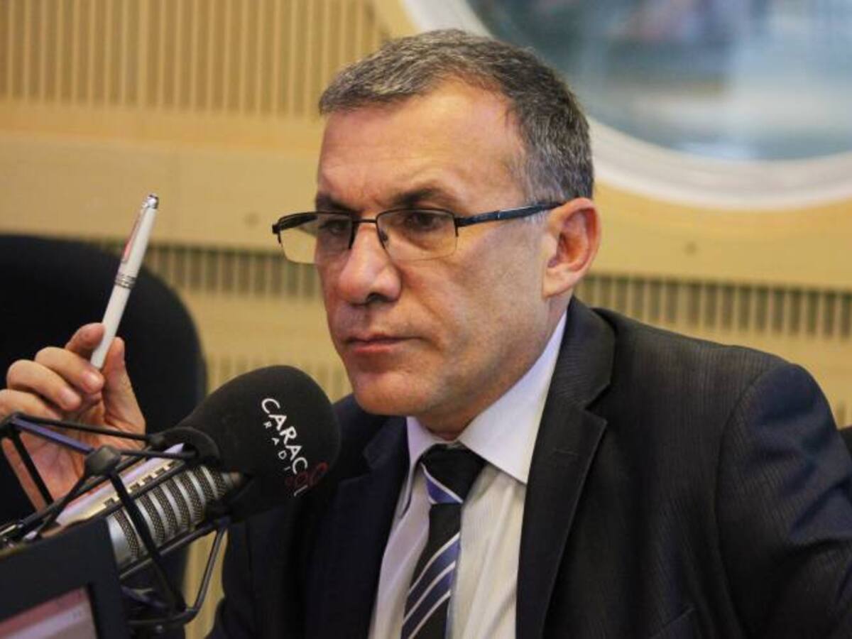 Roy Barreras teme que opositores radicales, con la dilación, esperen que vuelva la guerra con las Farc