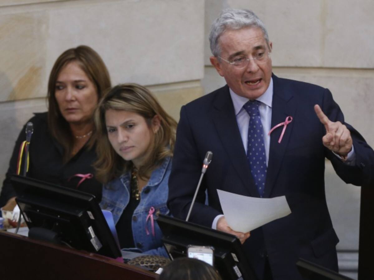 “Y el que dijo eso fue el premio nobel, yo creo que hay un error”: Uribe a Santos