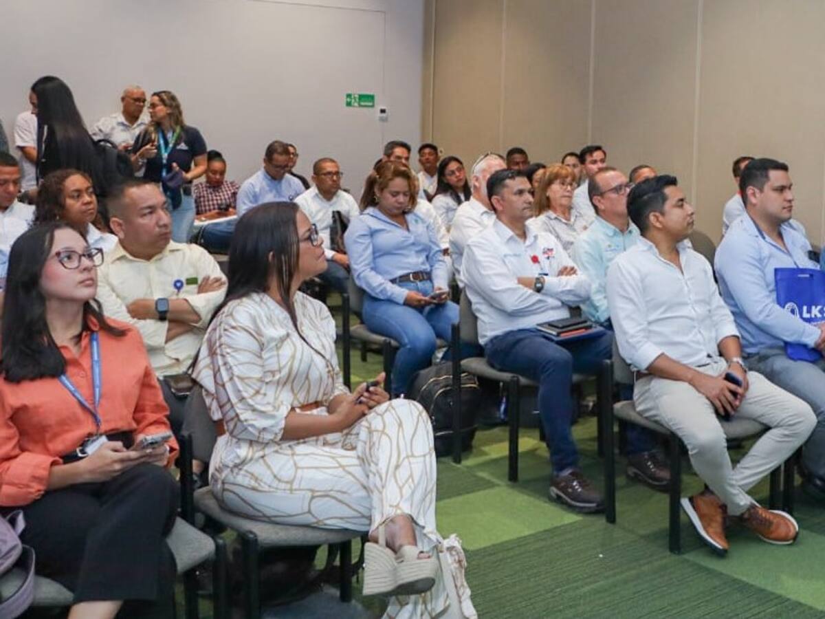 Aguas de Cartagena promueve el desarrollo del tejido empresarial de la región