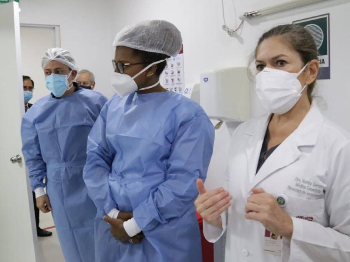 VIDEO: Hospital Internacional inauguró laboratorio molecular COVID-19