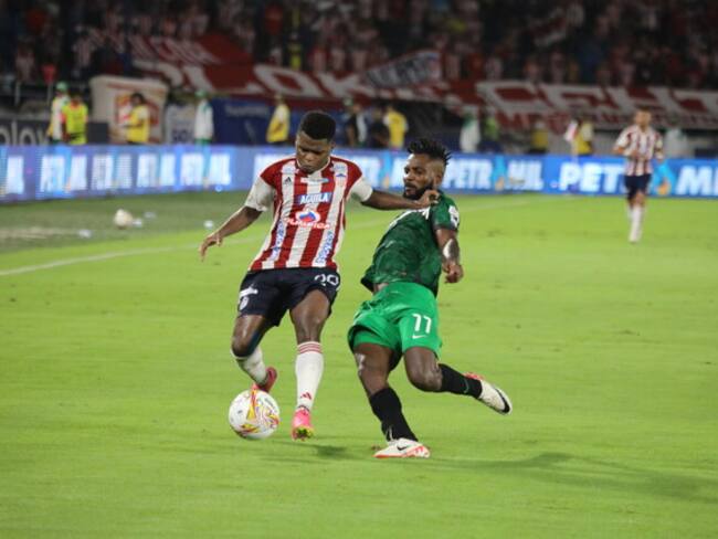 Junior y Nacional disputan partido de necesitados / Colprensa