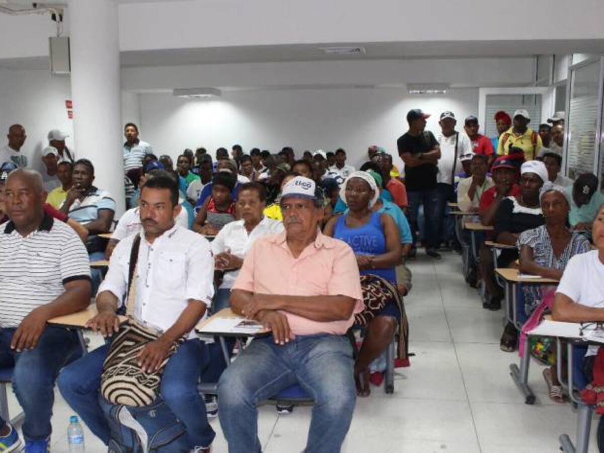 Alcaldía de Cartagena capacita a más de 350 vendedores informales