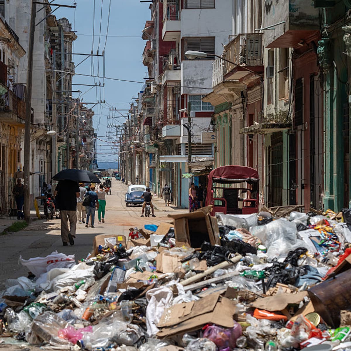 Así está la crisis en Cuba: constantes cortes de electricidad y acumulación de basuras