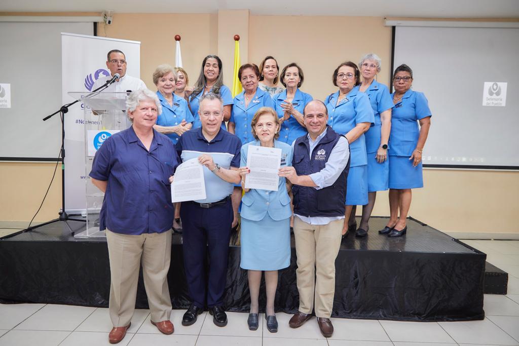 Convenio entre la Defensoría del Pueblo y la Liga Contra el Cáncer. Cortesía