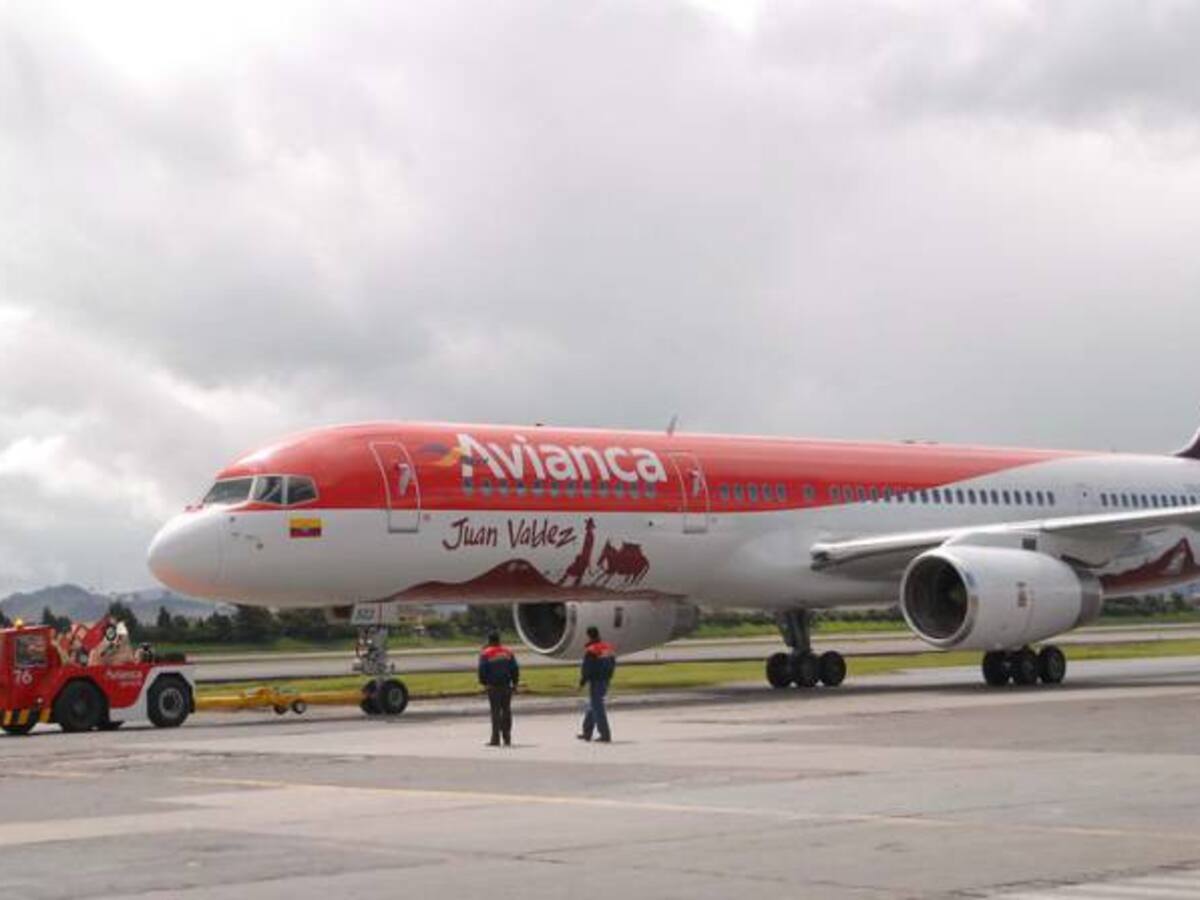 Congreso crea comisión para mediar en paro de pilotos de Avianca