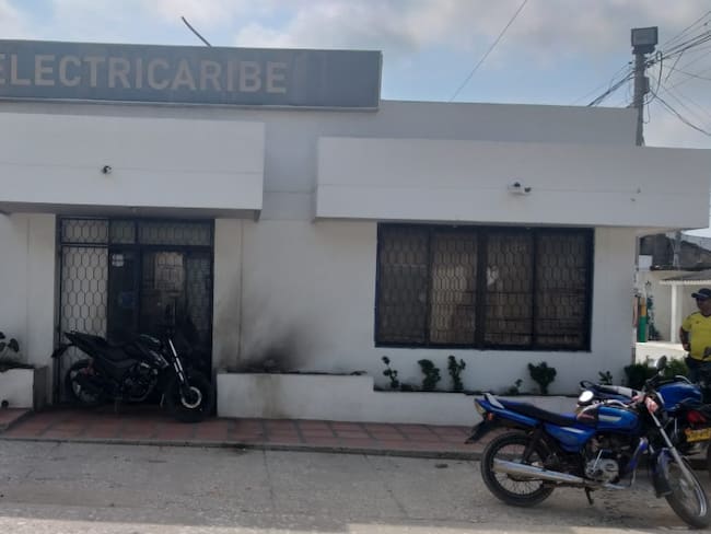 Sede de Electricaribe en Baranoa fue atacada por falta de fluido eléctrico