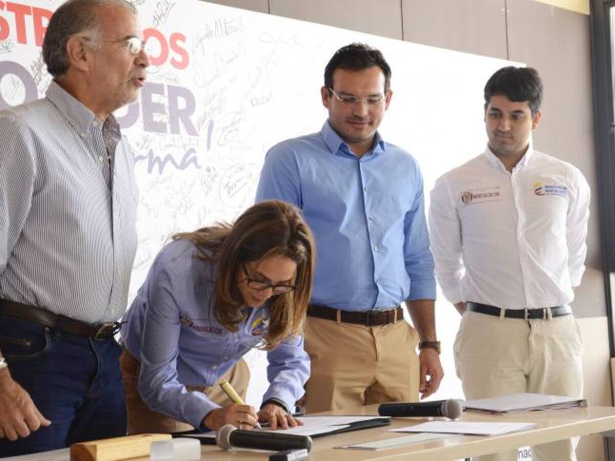 Anuncian inversión de $260 mil millones para calidad educativa en Atlántico