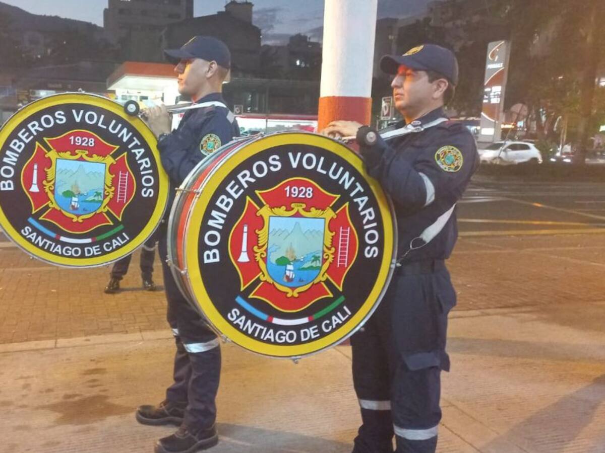 30 años después en marcha nuevamente la 'Banda Marcial' de Bomberos Cali