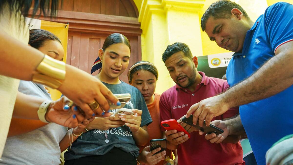 Santa Ana y Barú se conectan al futuro con nuevas Zonas Wi-Fi