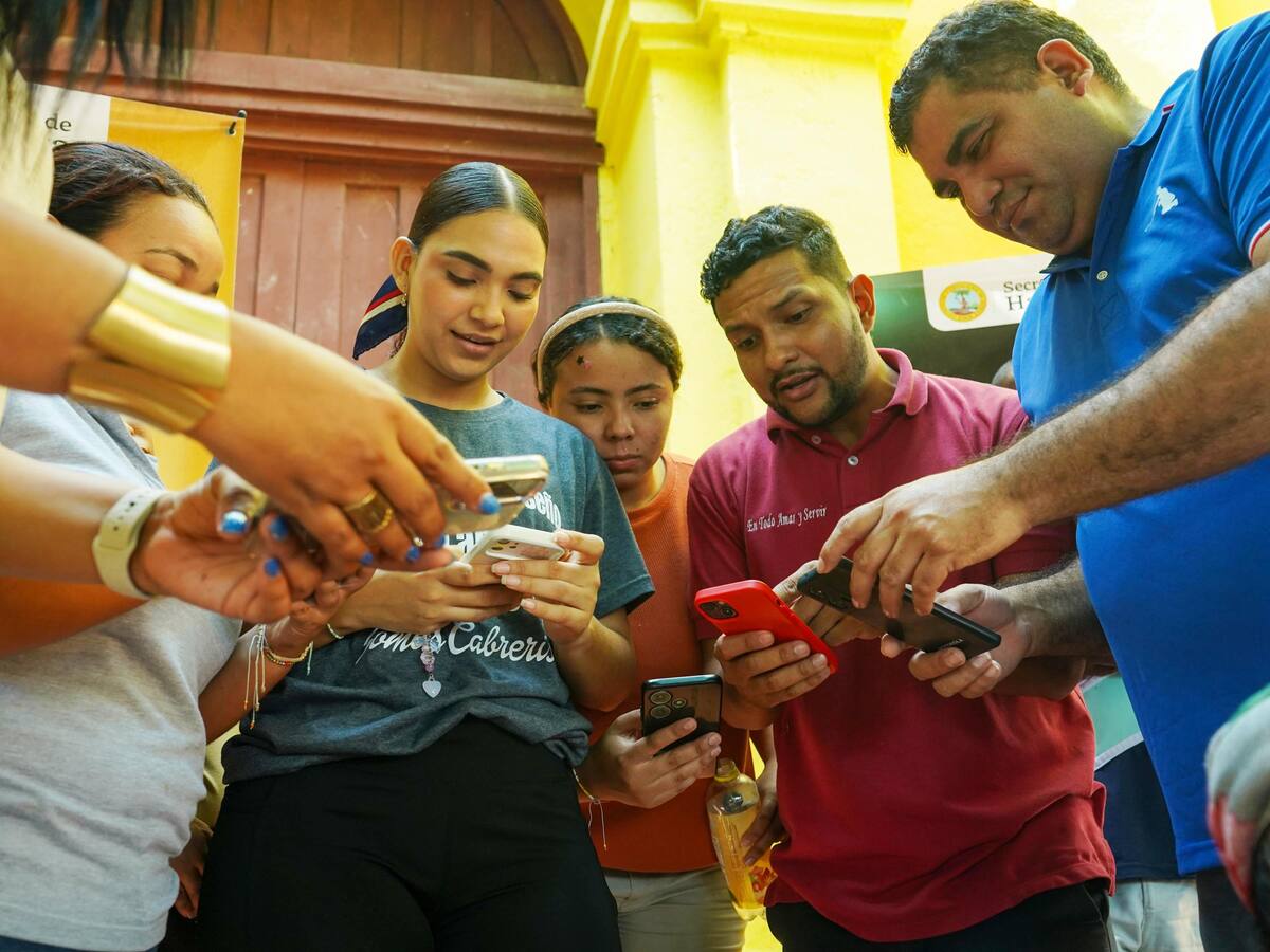 Santa Ana y Barú se conectan al futuro con nuevas Zonas Wi-Fi