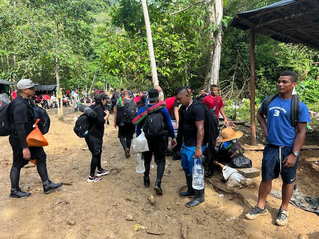 Por Acandí, Chocó, pasan hasta 2 mil migrantes diarios