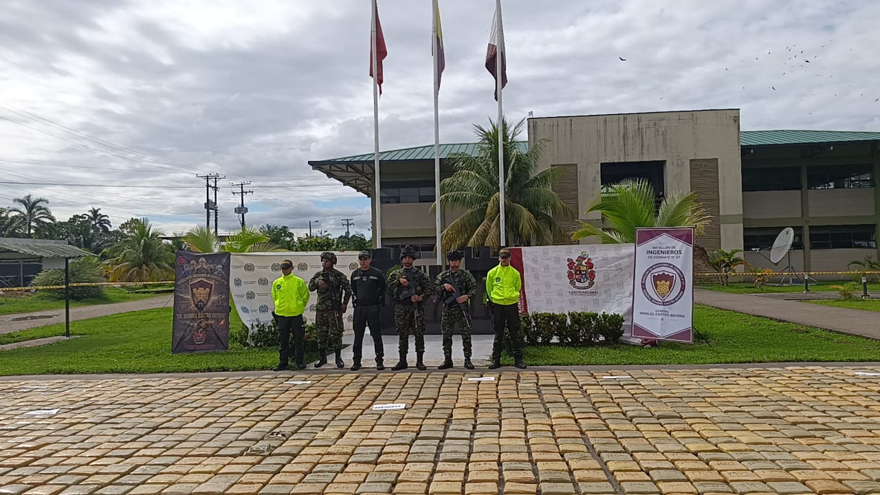Encontraron un compartimiento oculto construido con una pared falsa . Foto Ejercito Nacional.