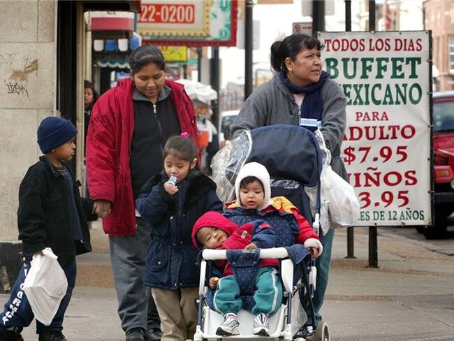 Hay que respetar la crianza de los niños: padre Daniel Bustamante